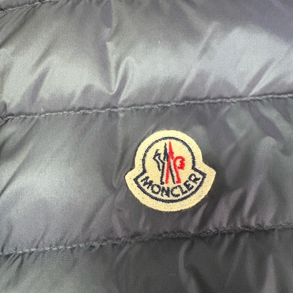 Moncler Navy Longue Saison Puffer Vest For Women — NWOT - Size 4 - Picture 4 of 8